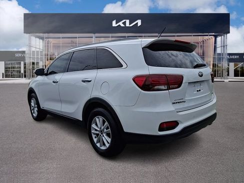 Used 2020 Kia Sorento LX w/ LX I4 Convenience Package AWD/4WD image 4
