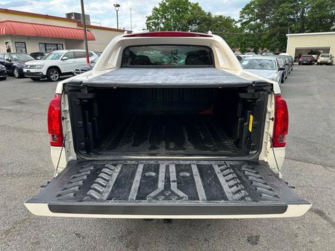 Used 2005 Cadillac Escalade EXT AWD/4WD image 14