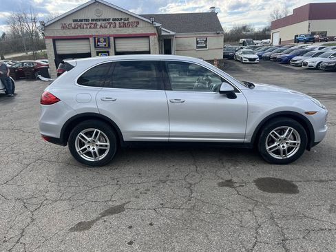 Used 2014 Porsche Cayenne S w/ Basic Package image 6