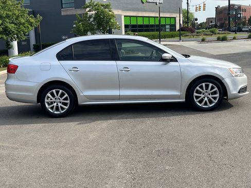 Used 2012 Volkswagen Jetta SE image 6