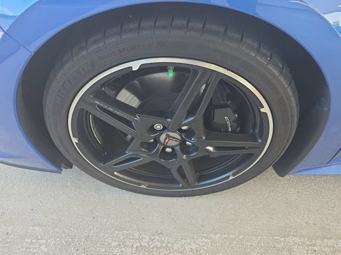 Used 2023 Chevrolet Corvette Stingray Coupe w/ Z51 Performance Package RWD image 11