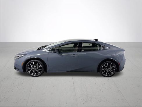 Used 2024 Toyota Prius Prime FWD image 9