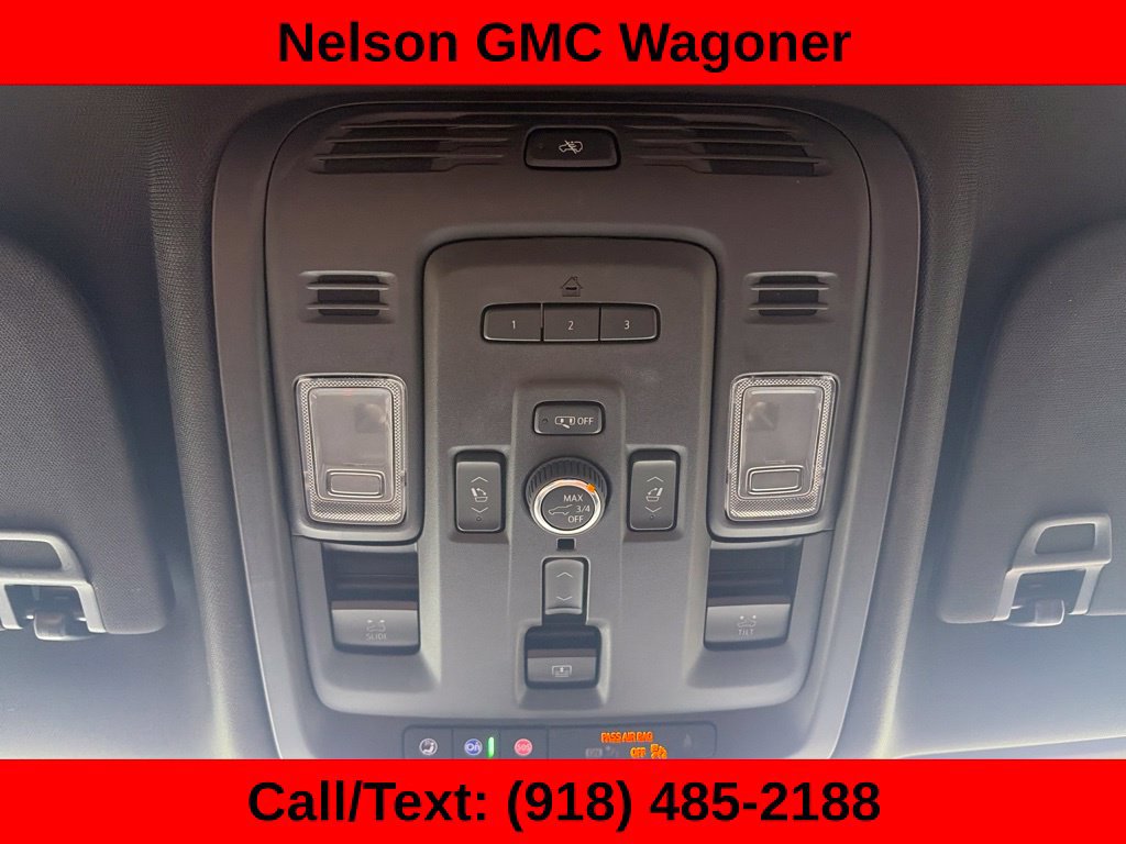 Used 2023 GMC Yukon Denali Ultimate AWD/4WD image 47
