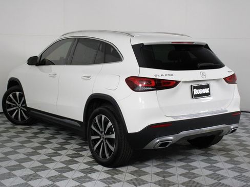 Used 2022 Mercedes-Benz GLA 250 4MATIC image 2