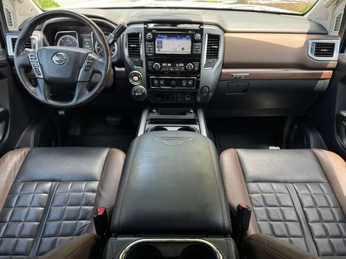 Used 2017 Nissan Titan Platinum Reserve AWD/4WD image 22