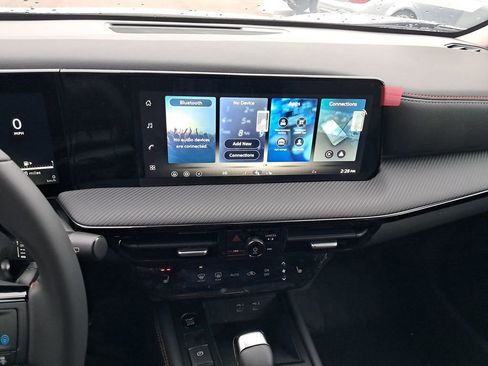 New 2026 Nissan Kicks SR w/ Cold Weather Package image 36