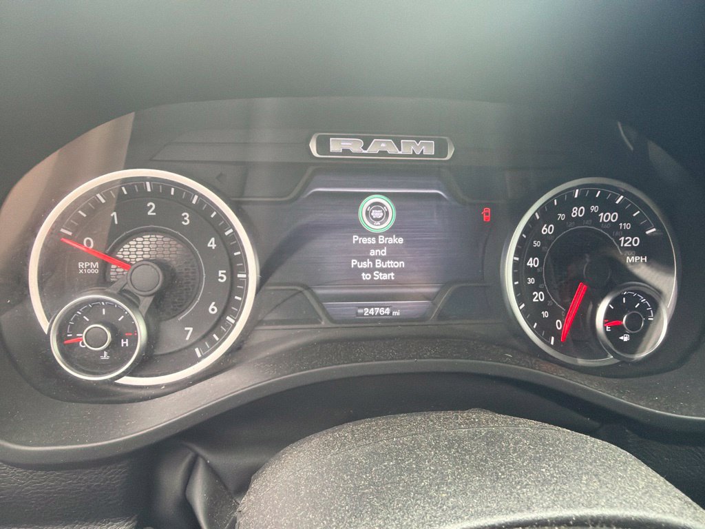 Used 2026 RAM 1500 Laramie AWD/4WD image 3