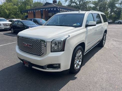 Used 2015 GMC Yukon XL Denali w/ Premium Package image 1