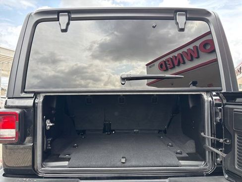 Used 2021 Jeep Wrangler Unlimited Sport AWD/4WD image 12
