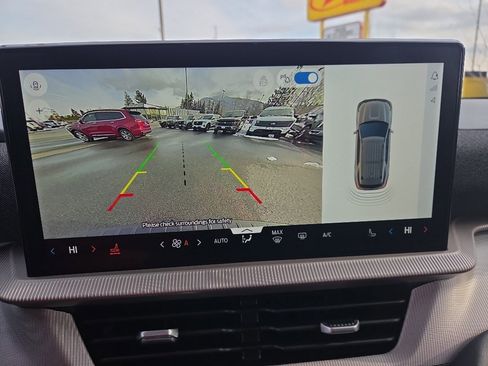 Used 2025 Ford Explorer Active image 31