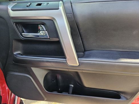 Used 2022 Toyota 4Runner Limited image 10