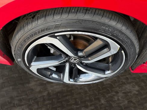 Used 2018 Honda Accord Sport image 32