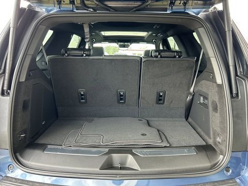 New 2026 Cadillac Escalade Luxury w/ Touring Package image 10