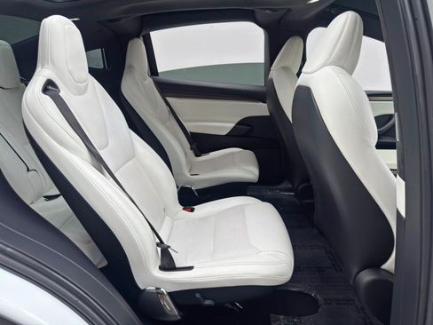 Used 2022 Tesla Model X AWD/4WD image 46