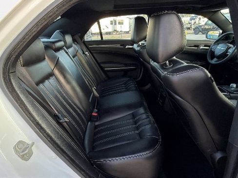 Used 2023 Chrysler 300 S RWD image 28