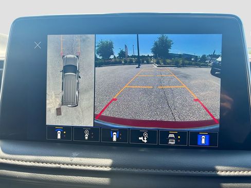 Used 2022 Chevrolet Tahoe High Country AWD/4WD image 40