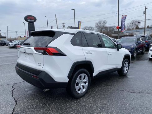 Used 2024 Toyota RAV4 LE image 7