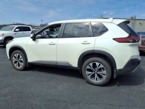 Used 2023 Nissan Rogue SV image 8