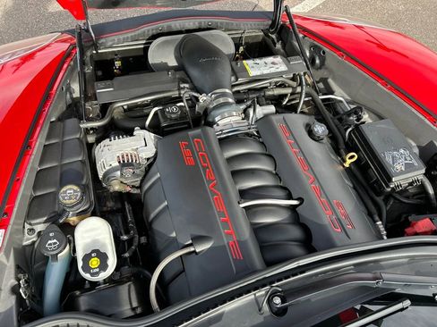 Used 2006 Chevrolet Corvette Base w/ Preferred Equipment Group image 21