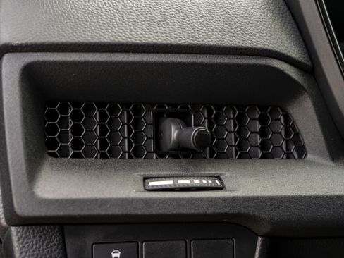 Certified 2025 Honda CR-V EX image 38