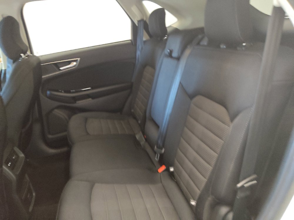 Used 2018 Ford Edge SEL AWD/4WD image 18