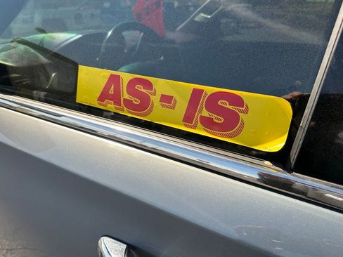 Used 2015 Chevrolet Tahoe LT image 11