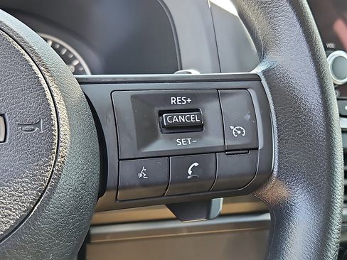 Certified 2024 Nissan Pathfinder S image 20