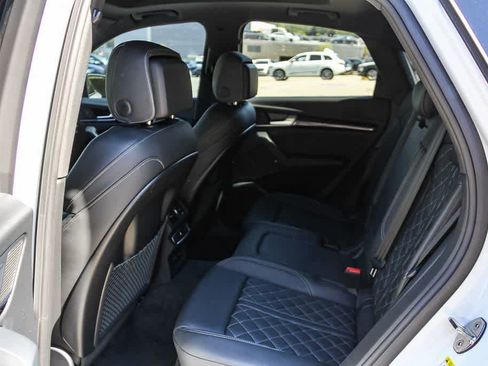 Used 2023 Audi SQ5 Premium Plus w/ Premium Plus Package image 17