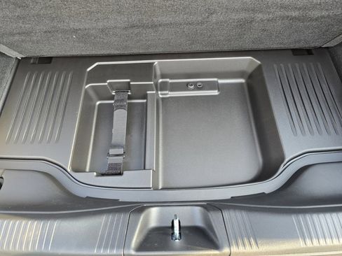 New 2025 Dodge Charger R/T w/ Quick Order Package 25M R/T image 33