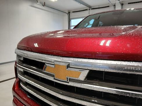 Used 2023 Chevrolet Silverado 1500 High Country w/ High Country Premium Package image 9