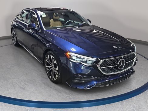 Used 2026 Mercedes-Benz E 350 Sedan image 4