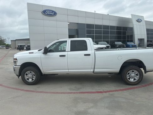Used 2025 RAM 2500 Tradesman w/ Chrome Appearance Group image 8