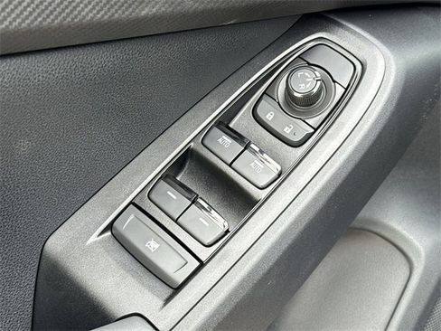 Certified 2025 Subaru Crosstrek 2.5i Sport w/ Crosstrek Mirror Package image 17
