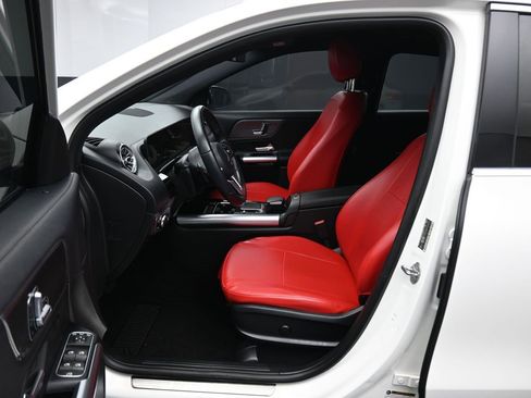 Used 2021 Mercedes-Benz GLA 250 image 12