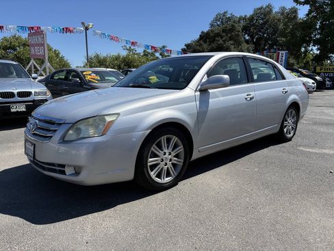 Used 2006 Toyota Avalon Limited FWD image 1