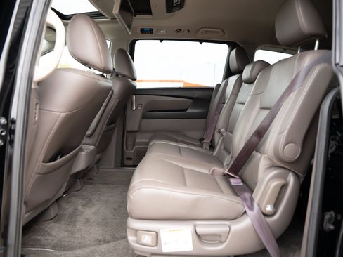 Used 2013 Honda Odyssey Touring image 20