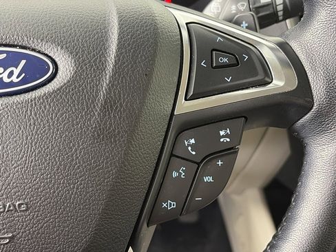 Used 2023 Ford Edge Titanium w/ Class II Trailer Tow Package image 18