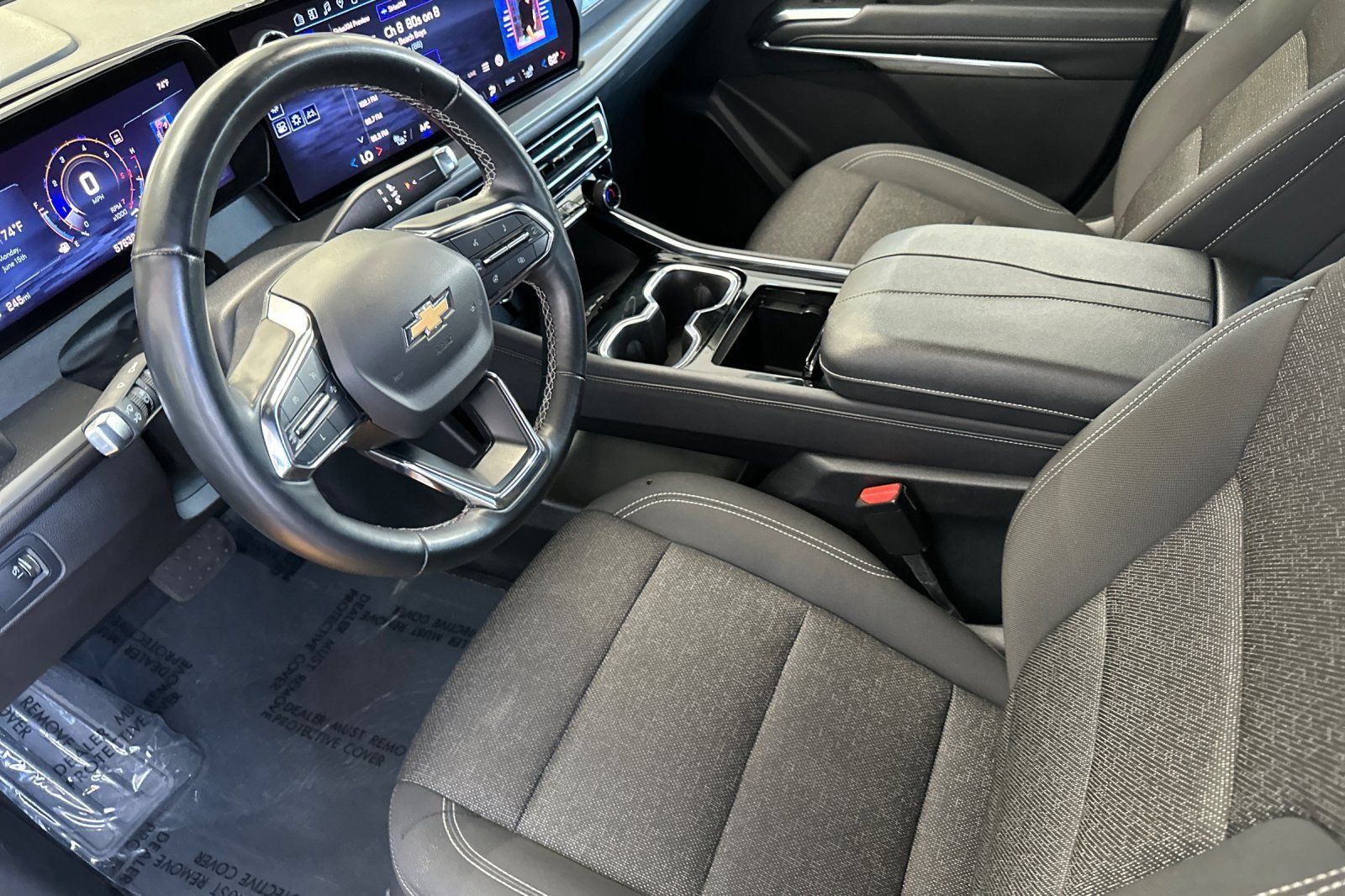 Used 2024 Chevrolet Traverse LT FWD image 10