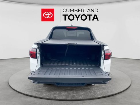 Used 2025 Hyundai Santa Cruz SEL AWD/4WD image 18
