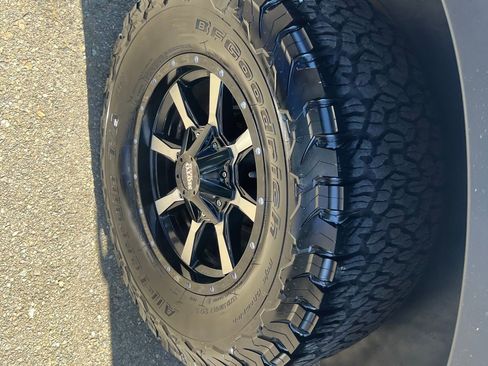 Used 2015 RAM 1500 ST w/ SXT Appearance Group image 10