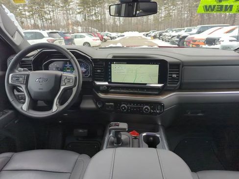 Used 2025 Chevrolet Silverado 1500 RST w/ Convenience Package II image 17