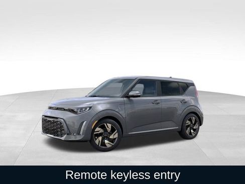 Used 2025 Kia Soul GT-Line w/ GT-Line Technology Package image 3