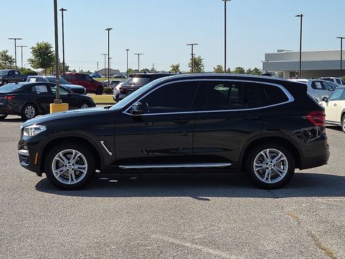 Used 2021 BMW X3 xDrive30i w/ Convenience Package AWD/4WD image 3