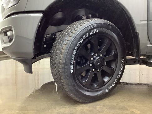 New 2026 RAM 2500 Laramie AWD/4WD image 28
