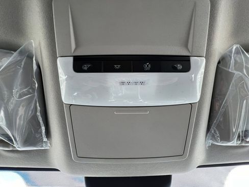 New 2025 Nissan Sentra SR image 25