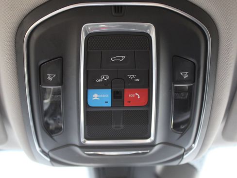 Used 2022 Jeep Grand Cherokee L Limited w/ MOPAR Finishing Package AWD/4WD image 34