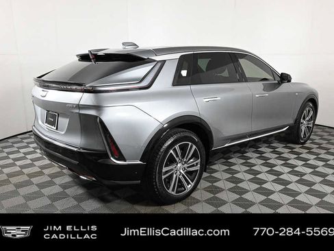 New 2026 Cadillac Lyriq Luxury image 3