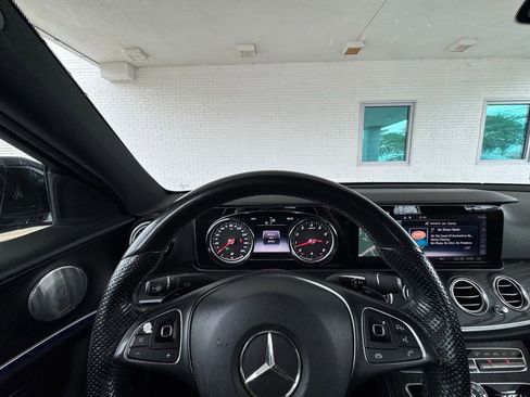 Used 2018 Mercedes-Benz E 300 image 29