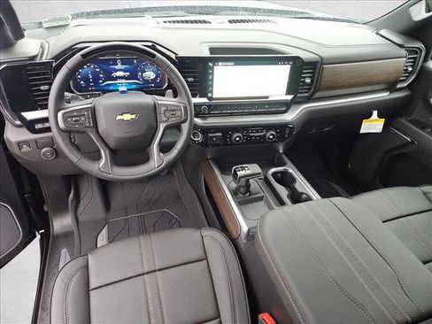 New 2026 Chevrolet Silverado 1500 High Country RWD image 15