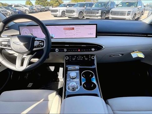 New 2026 Genesis GV70 2.5T image 5